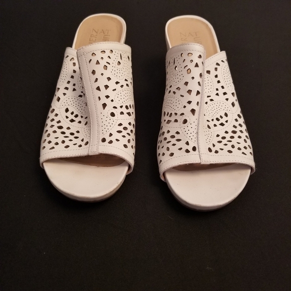 Naturalizer Shoes - Naturalizer Womens CHARLOTTE  Wedged Sandals Cut Out White Size 8N